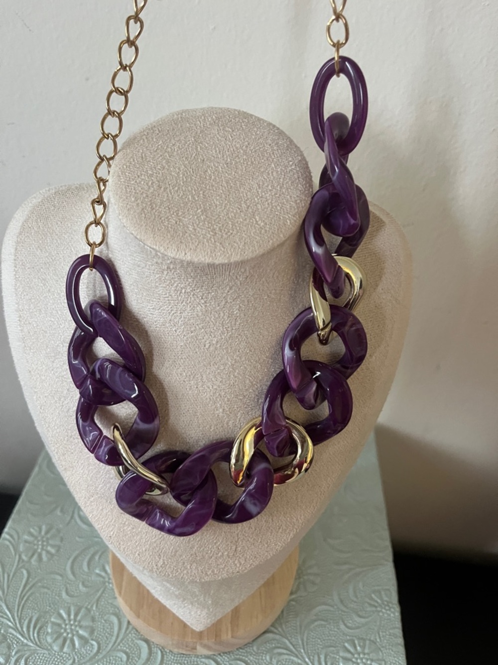 paparazzi Purple Resin Chain Necklace with Gold Links